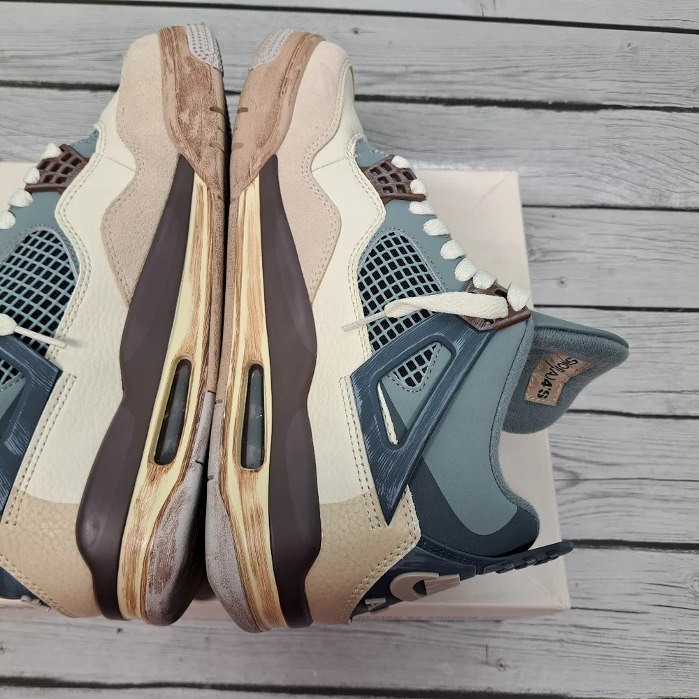 Jordan iconic retro